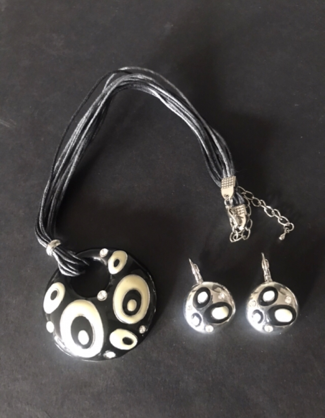 Red Rhinestone Necklace Set/Assorted Necklace Sets image indicator(4)