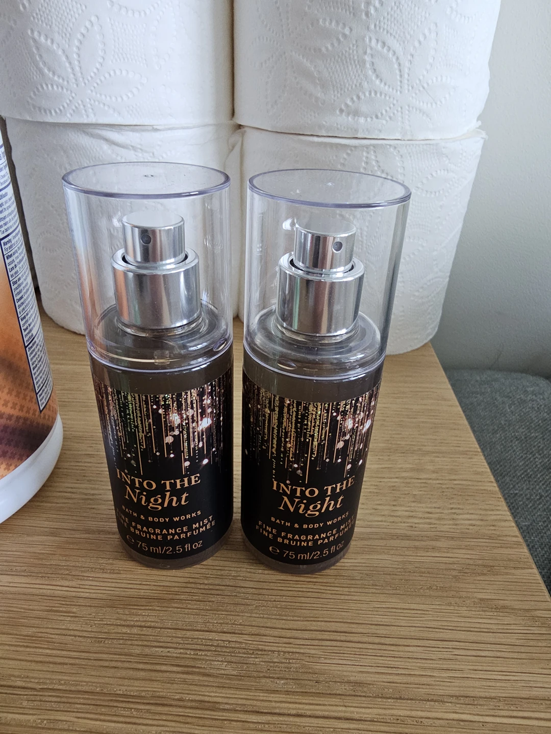 (New)2 Fragrance mist & Sanitizing products thumbnail