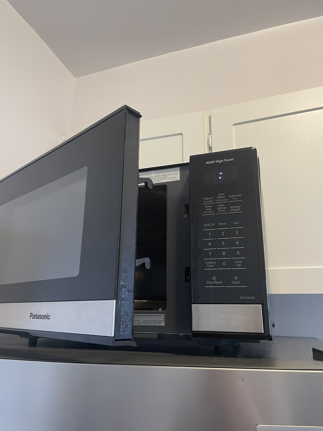 Panasonic NN-SG458S Countertop Microwave, 0.9-cu.ft. - photo 3