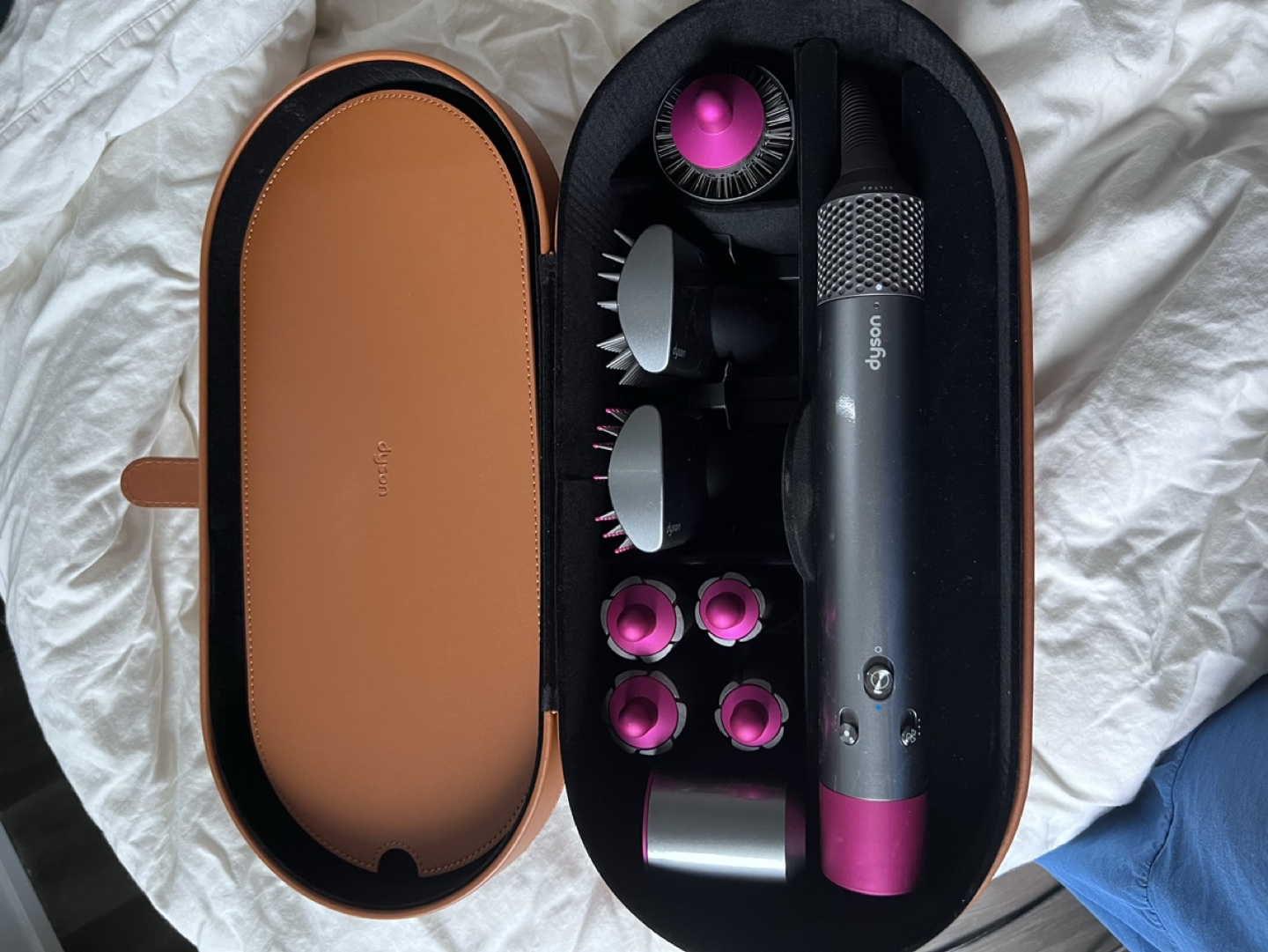Dyson Air Wrap Full Set in Warranty thumbnail