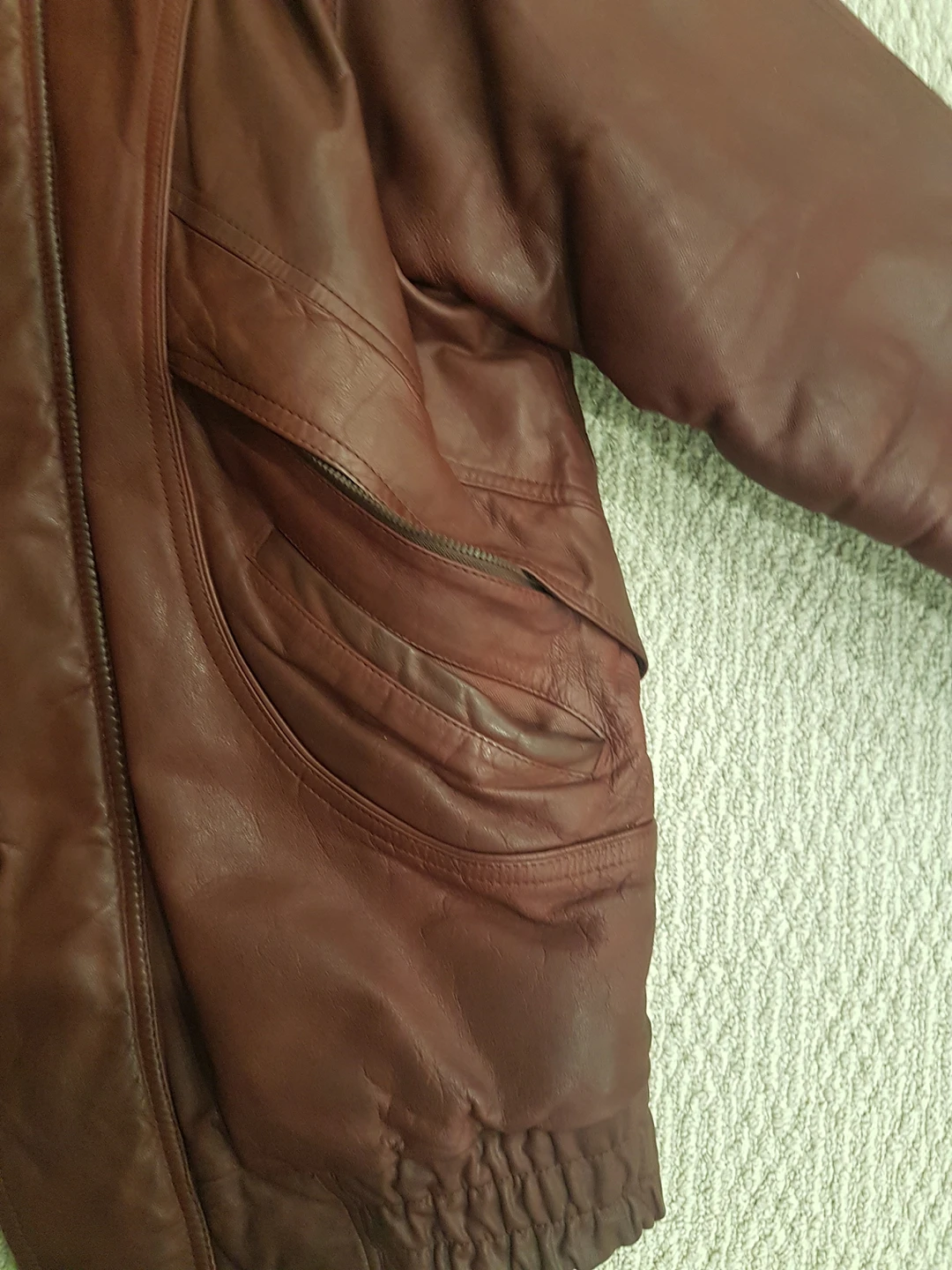 Genue Leather Men Jacket. Size M image indicator(3)