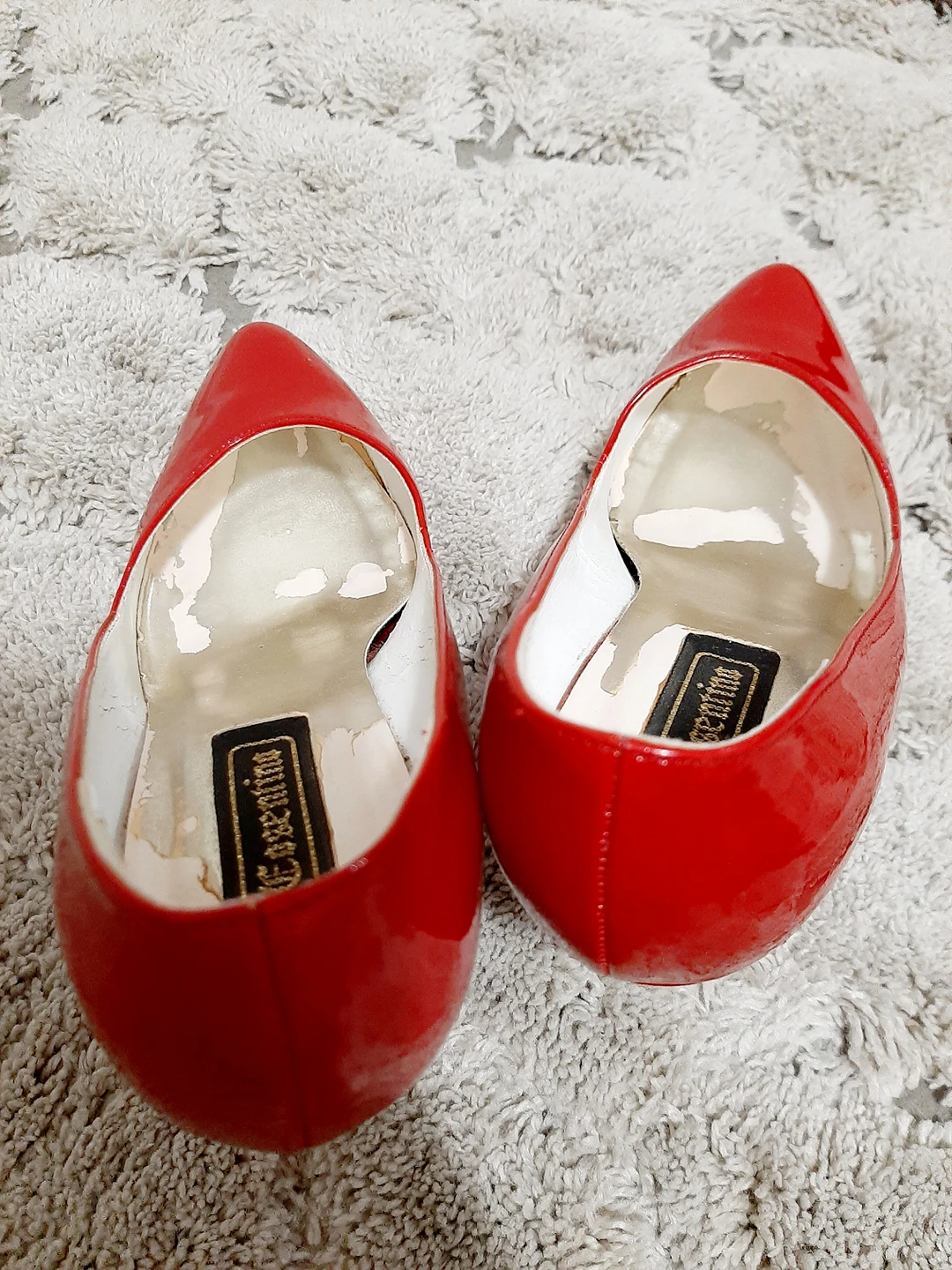 Gorgeous vintage red stilettos image indicator(4)