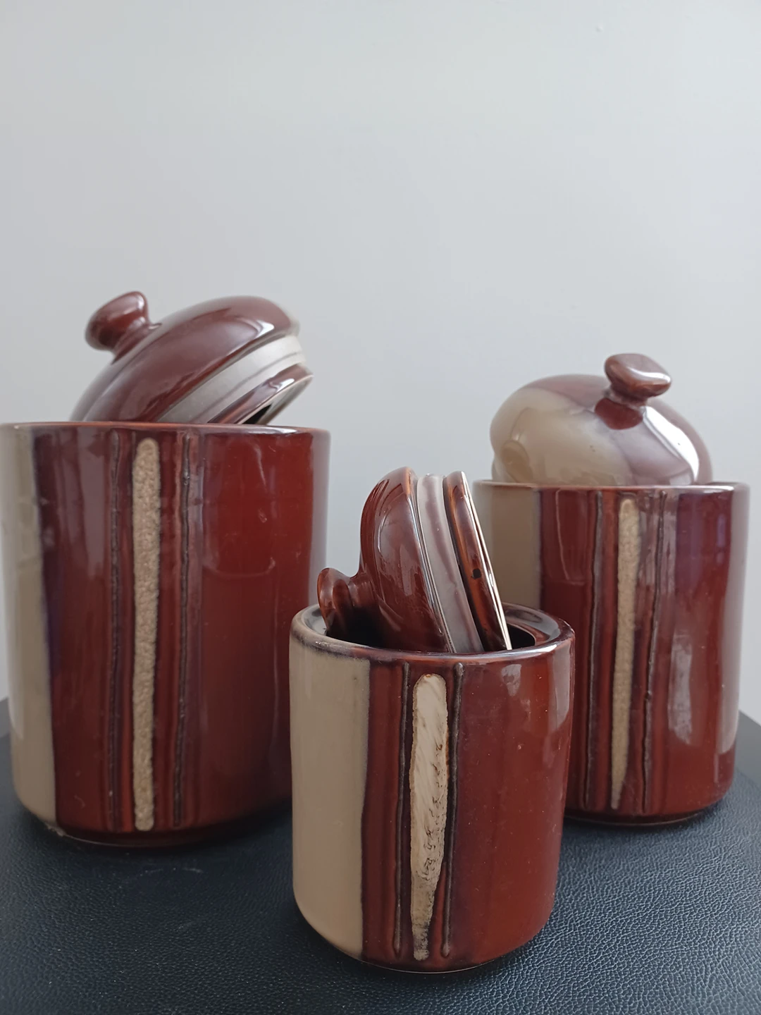 3 DIFFERENT SIZES OF KITCHEN CONTAINERS