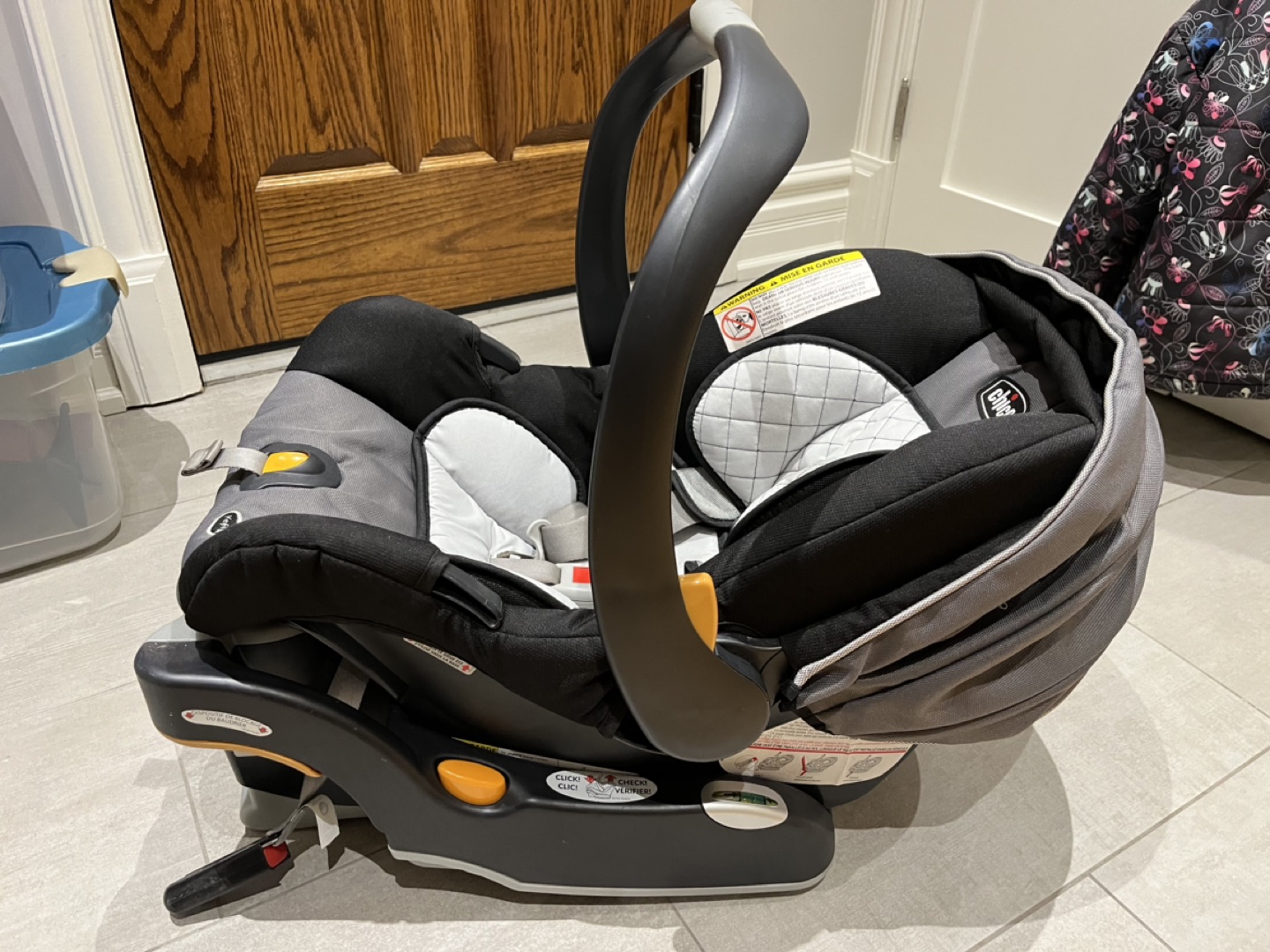 CHICCO KEYFIT30 CAR SEAT - VALID UNTIL MAY 2026 - photo 2