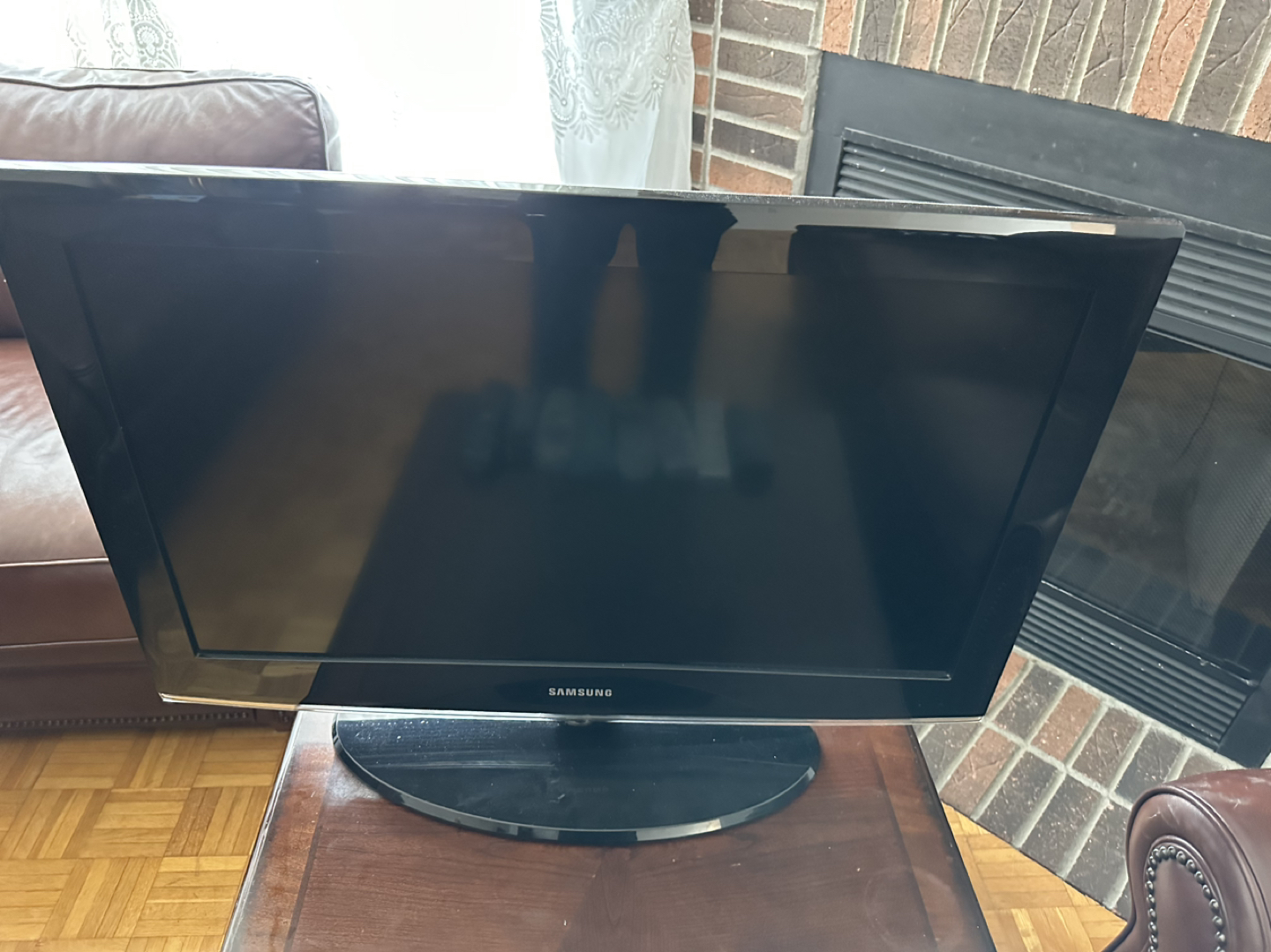 Samsung 32” TV - photo 2
