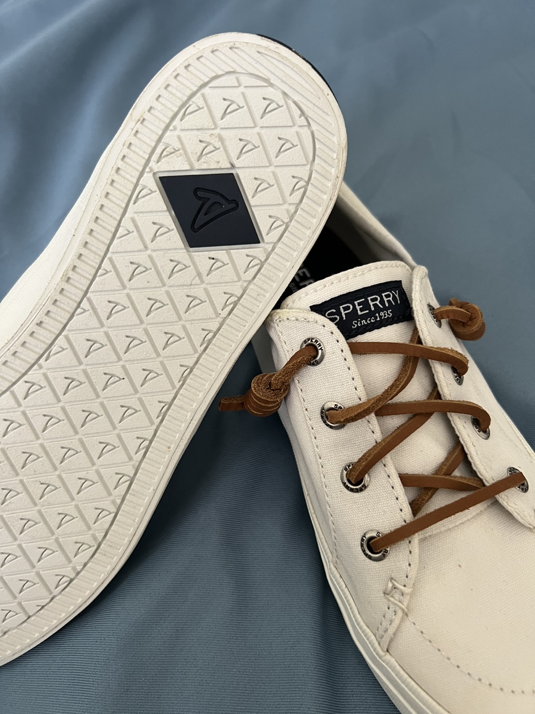 Sperry white shoes - photo 4