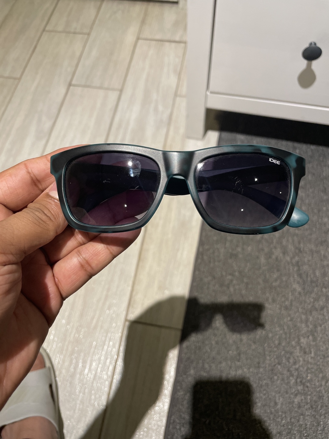 IDEE sunglasses - $5 thumbnail