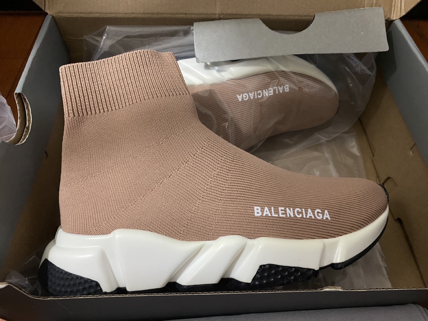 Balenciaga Sneakers thumbnail