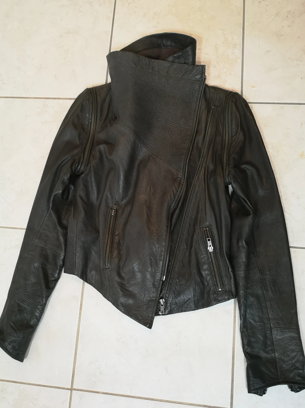00s Vintage washed grey leather asymmetrical zipper jacket