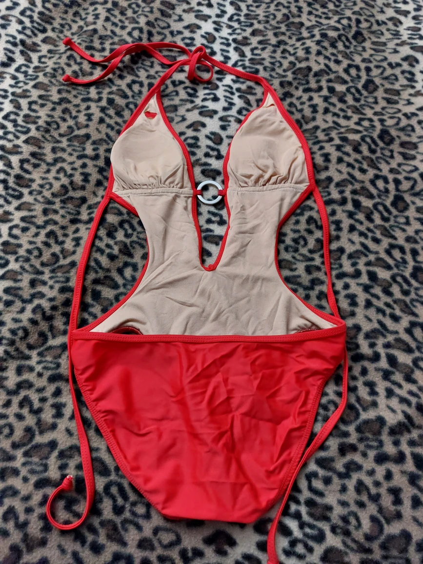 Beautiful sexy one piece swimsuit size S image indicator(2)