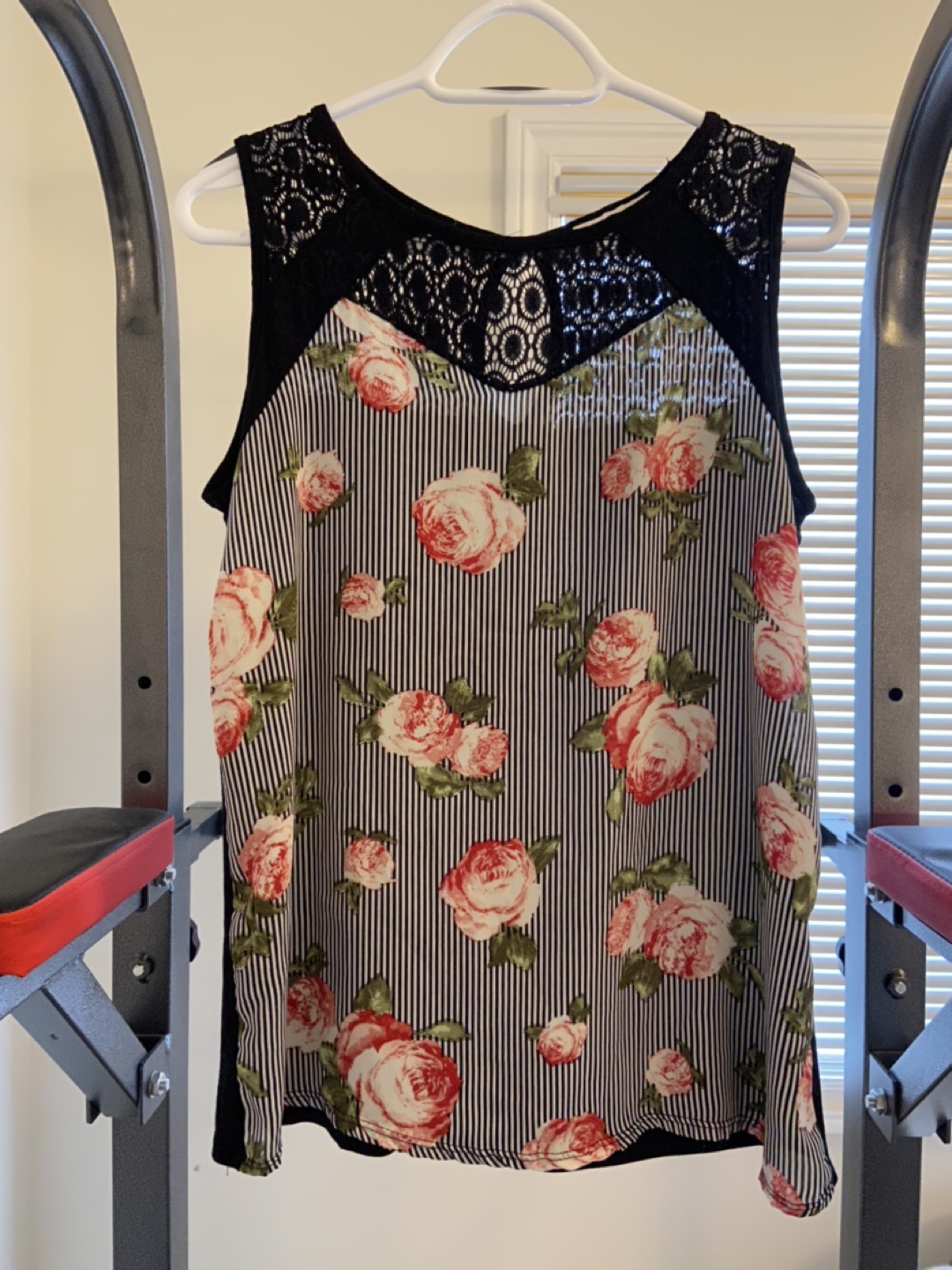 Missa Flowy Sleeveless Top thumbnail