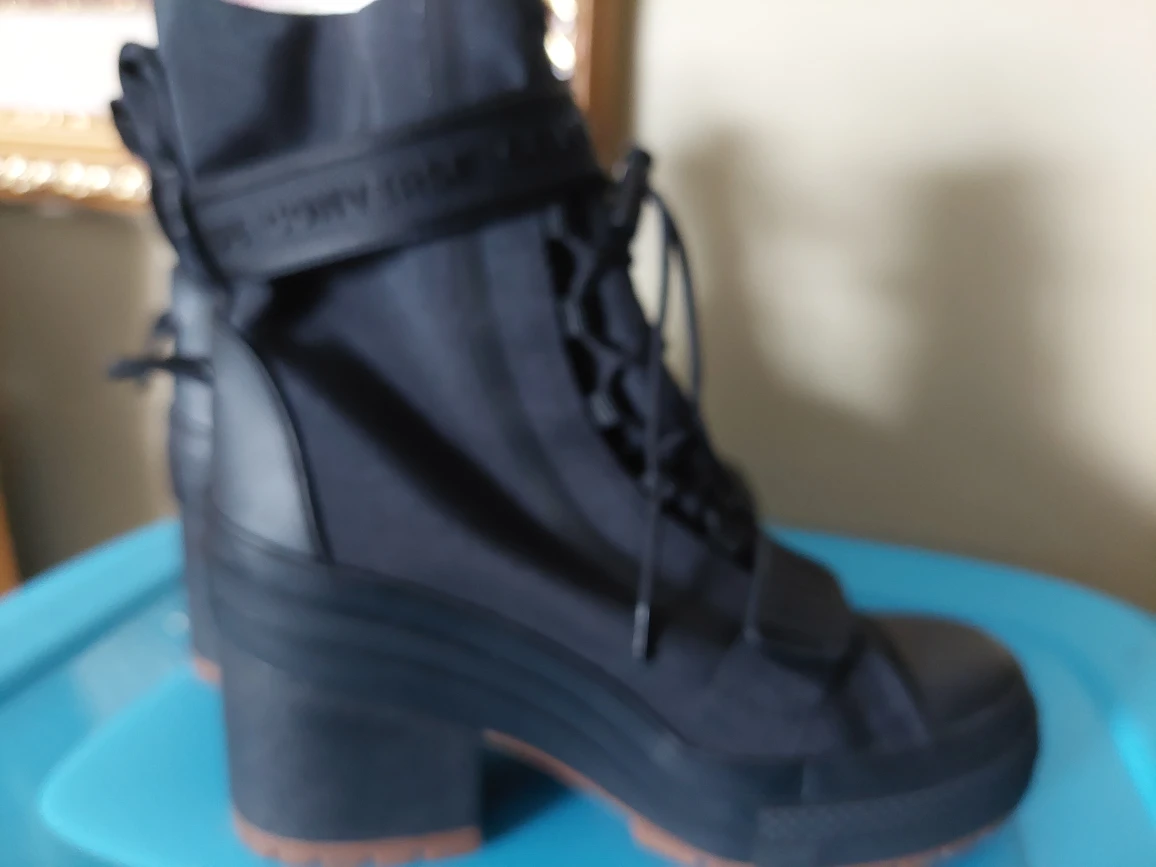 Chuck Taylor Converse Boots - photo 3