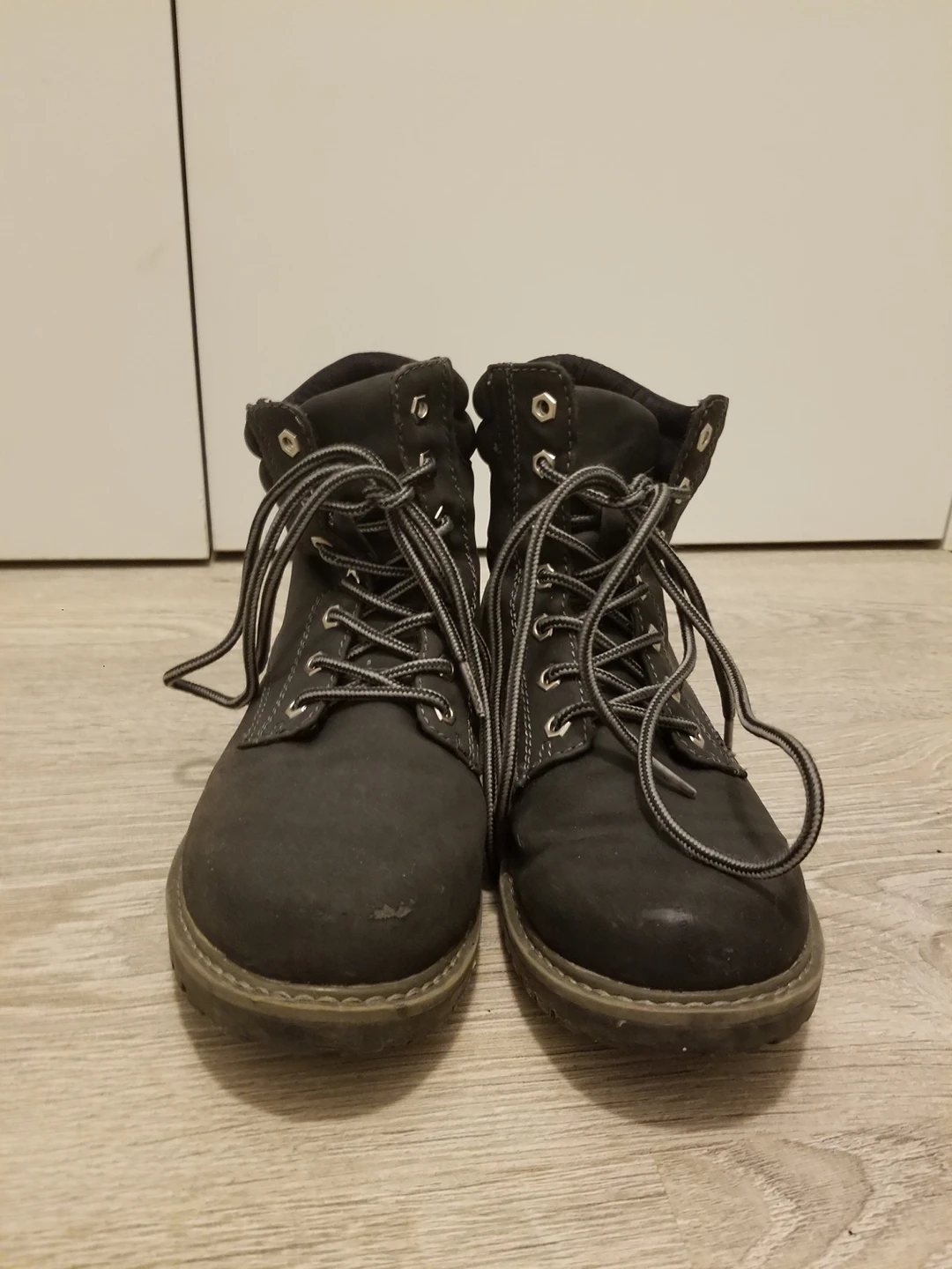 FREE Women's Boots: Size [6] - photo 4