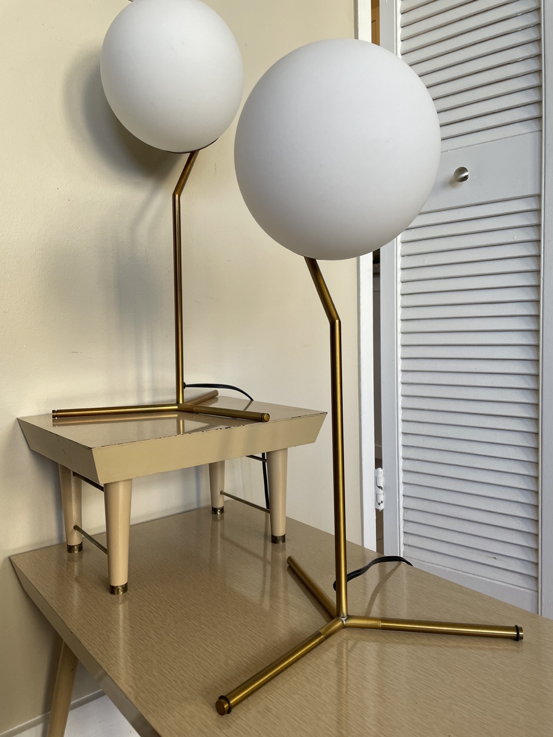 2x BALLA Table Lamps - Geometric Glass Globe w/ light bulbs image indicator(2)