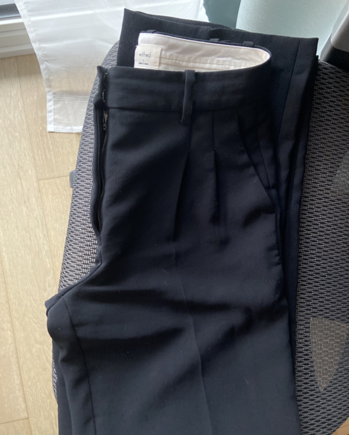 Aritzia Black Effortless Pants image indicator(2)