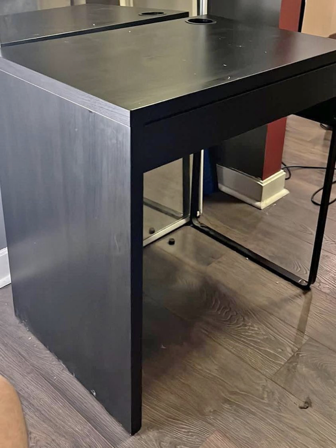 Desk Ikea thumbnail