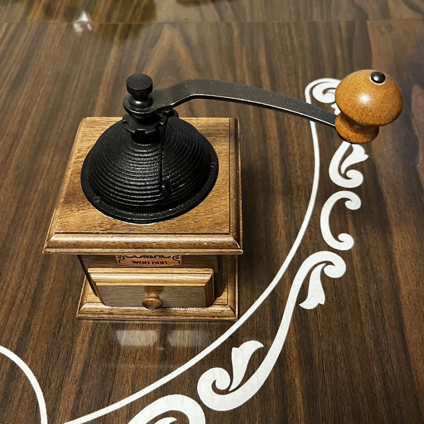 Manual coffee grinder thumbnail