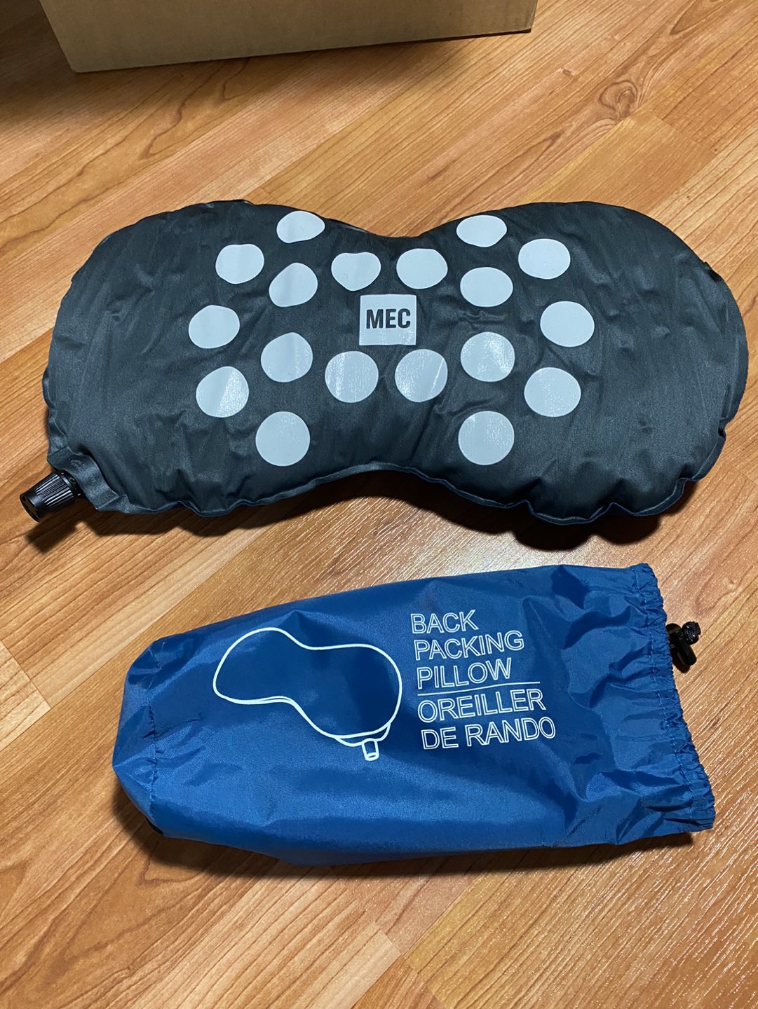 MEC Back Packing Travel Camping Pillow image indicator(2)