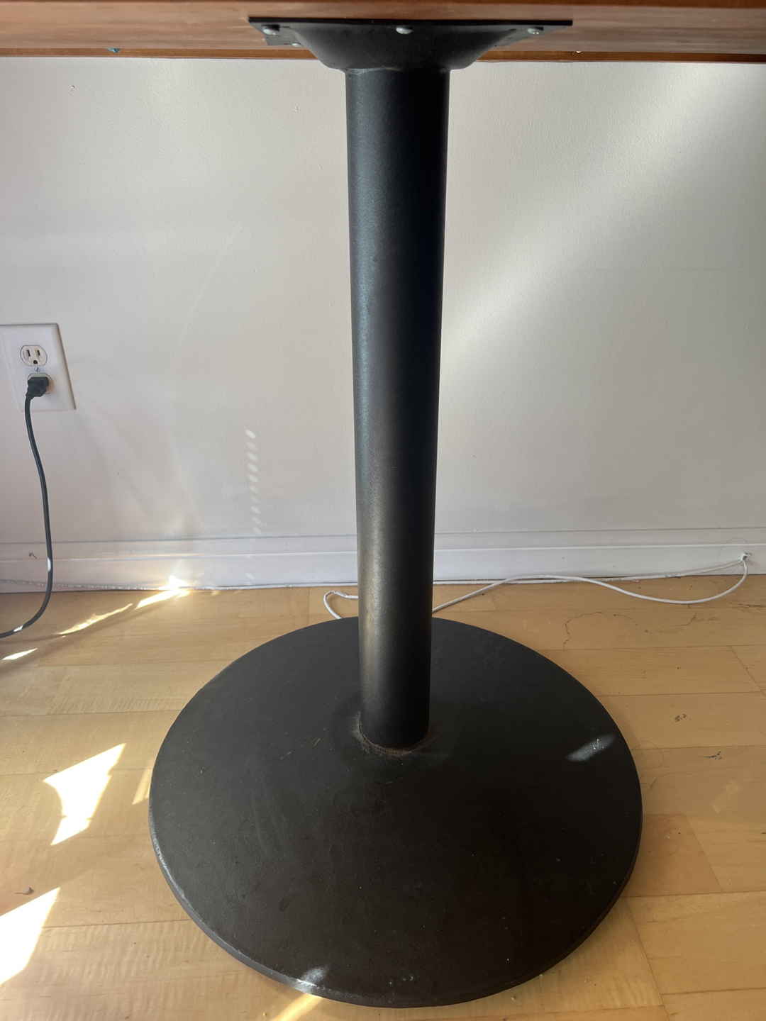 Dining Table - photo 2