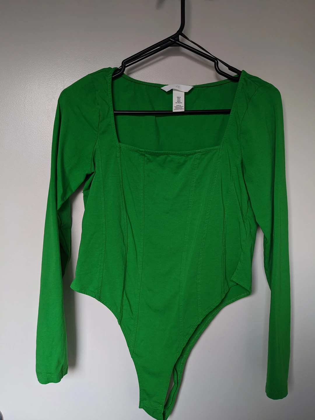 H&M bodysuit image indicator(3)