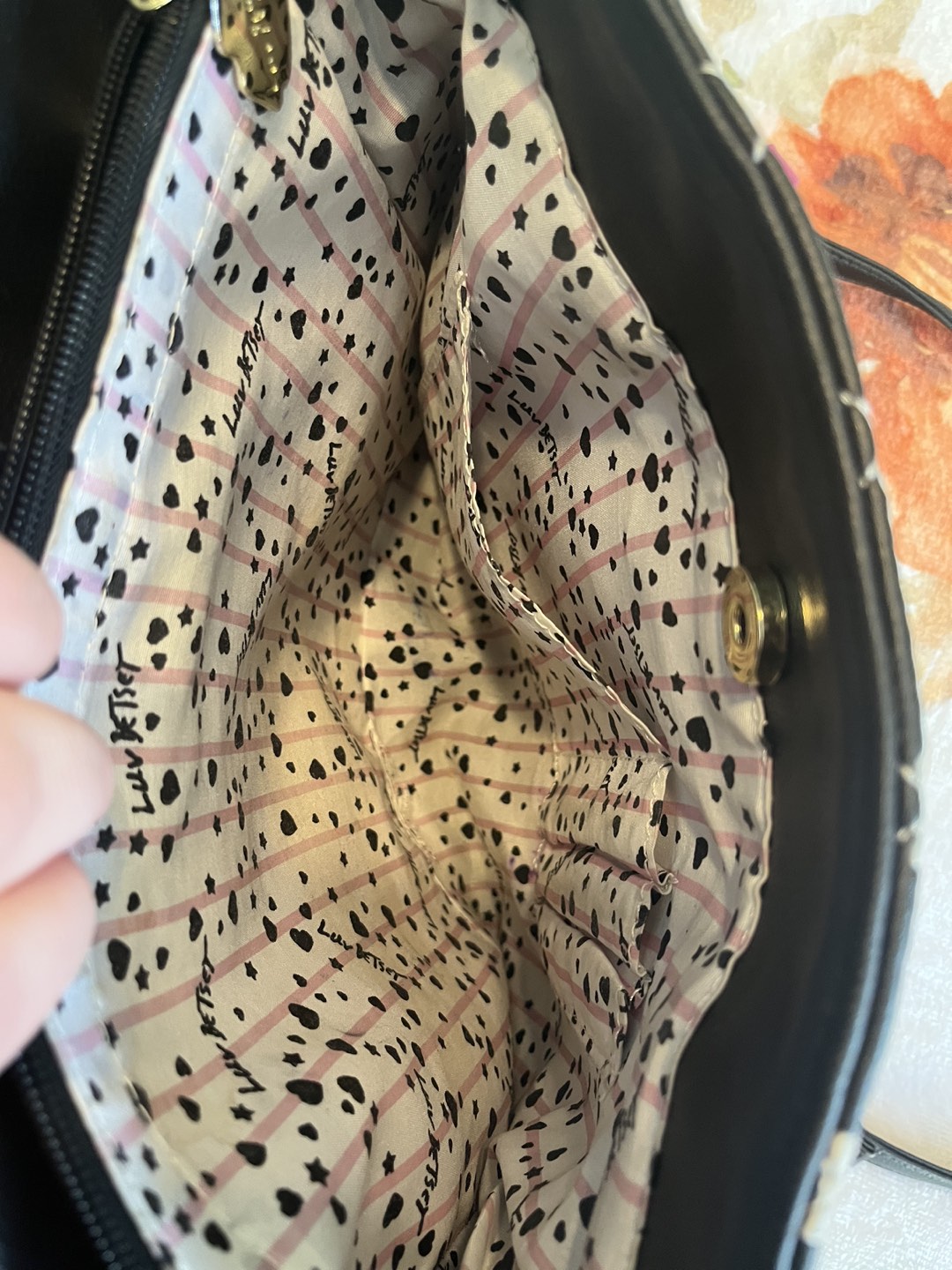 Betsey Johnson Handbag - photo 4