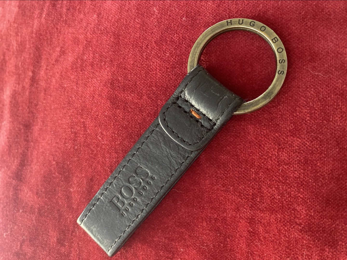 Hugo Boss authentic leather key chain ring image indicator(2)