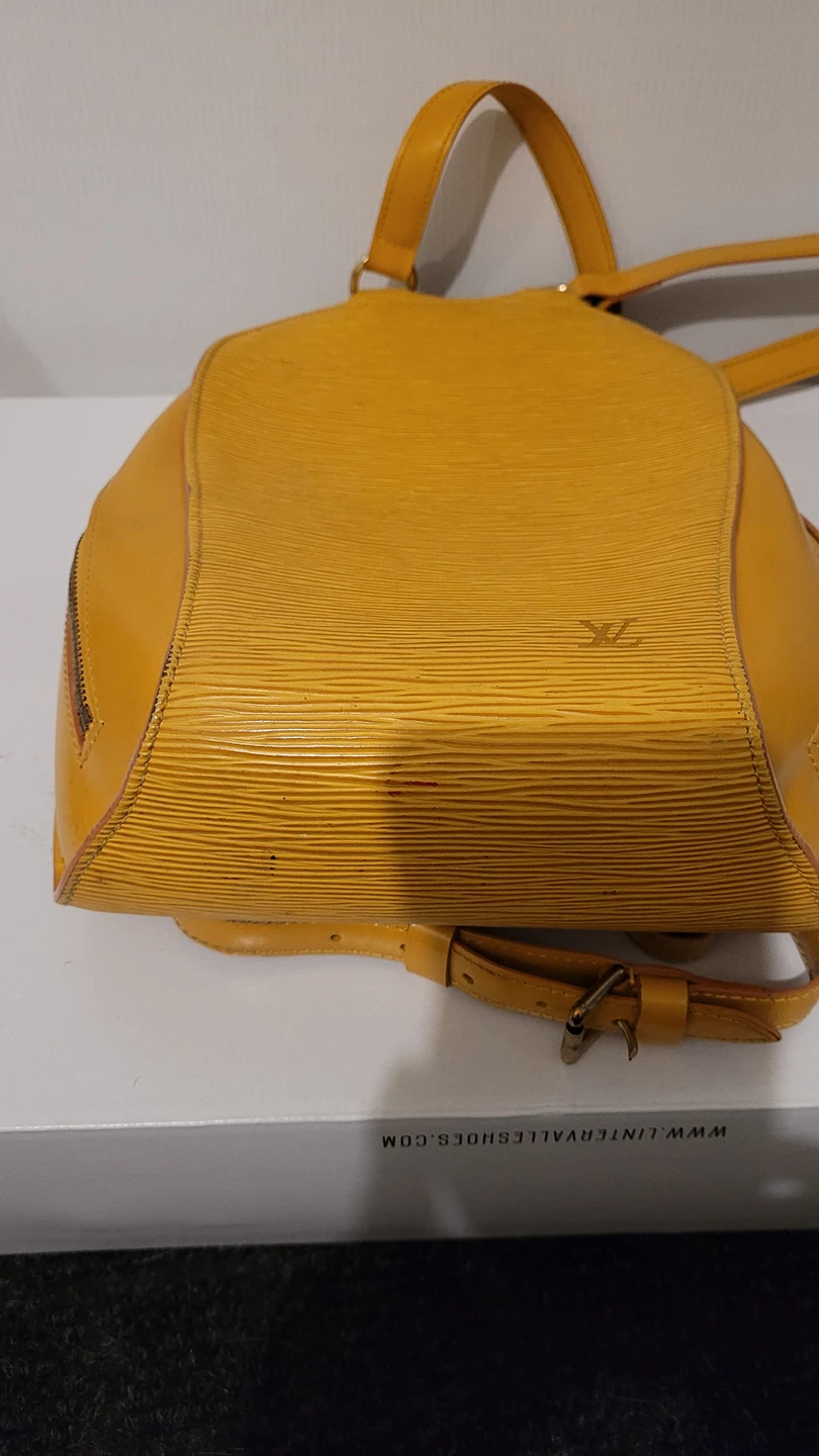 Louis Vuitton AUTHENTIC backpack - photo 5