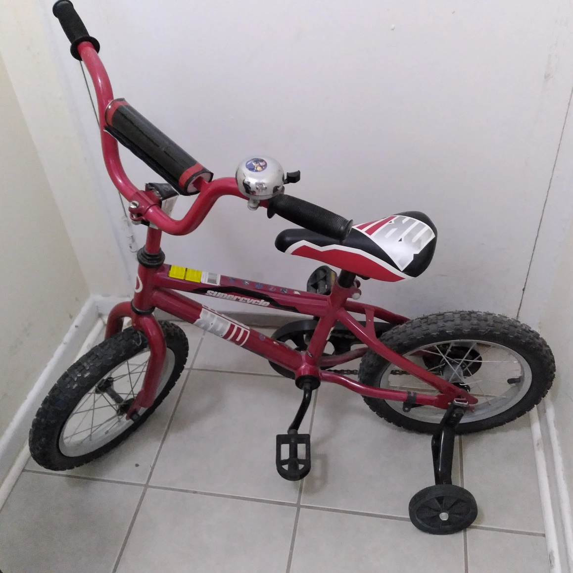 Supercycle Kids Bike 14-in, Training Wheels - photo 4