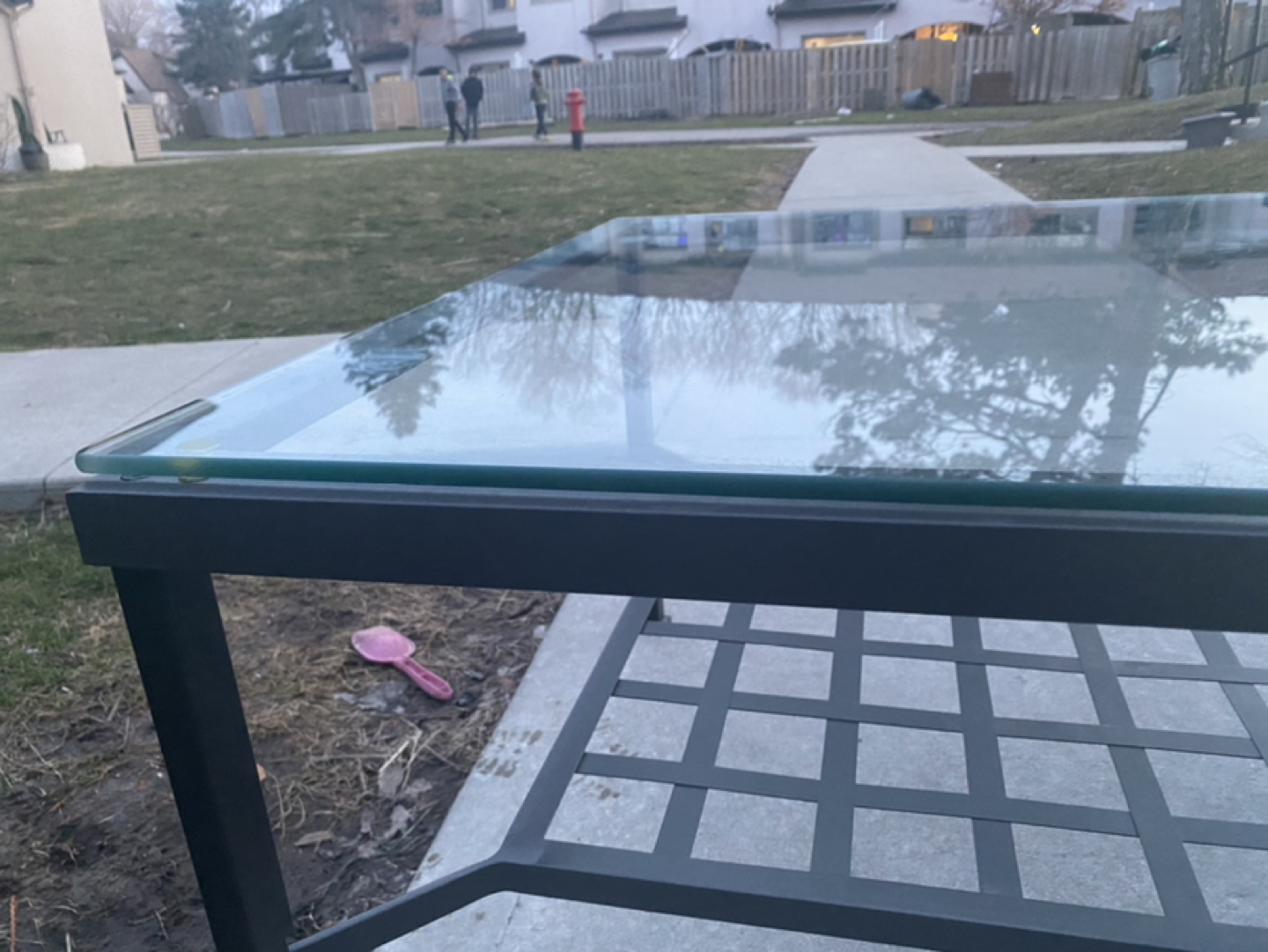 Beautiful Coffee Table - photo 3