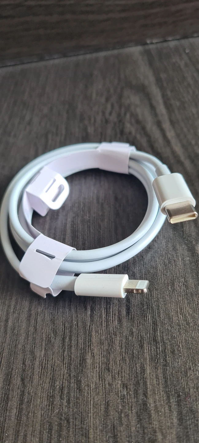 Apple iphone 20w Fast Charger image indicator(2)