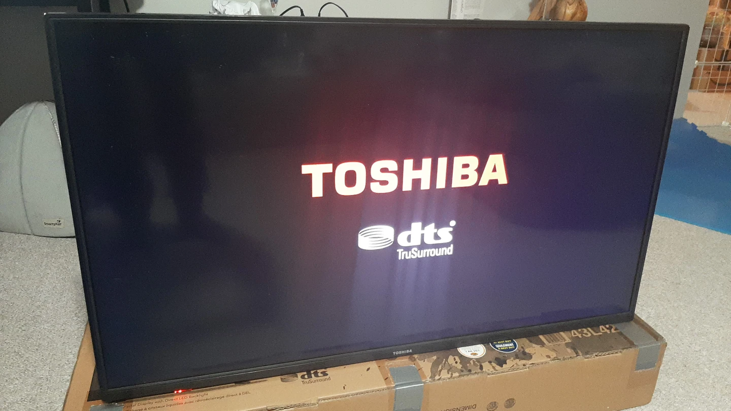 Toshiba 43" LED TV 1080p :🏀 thumbnail