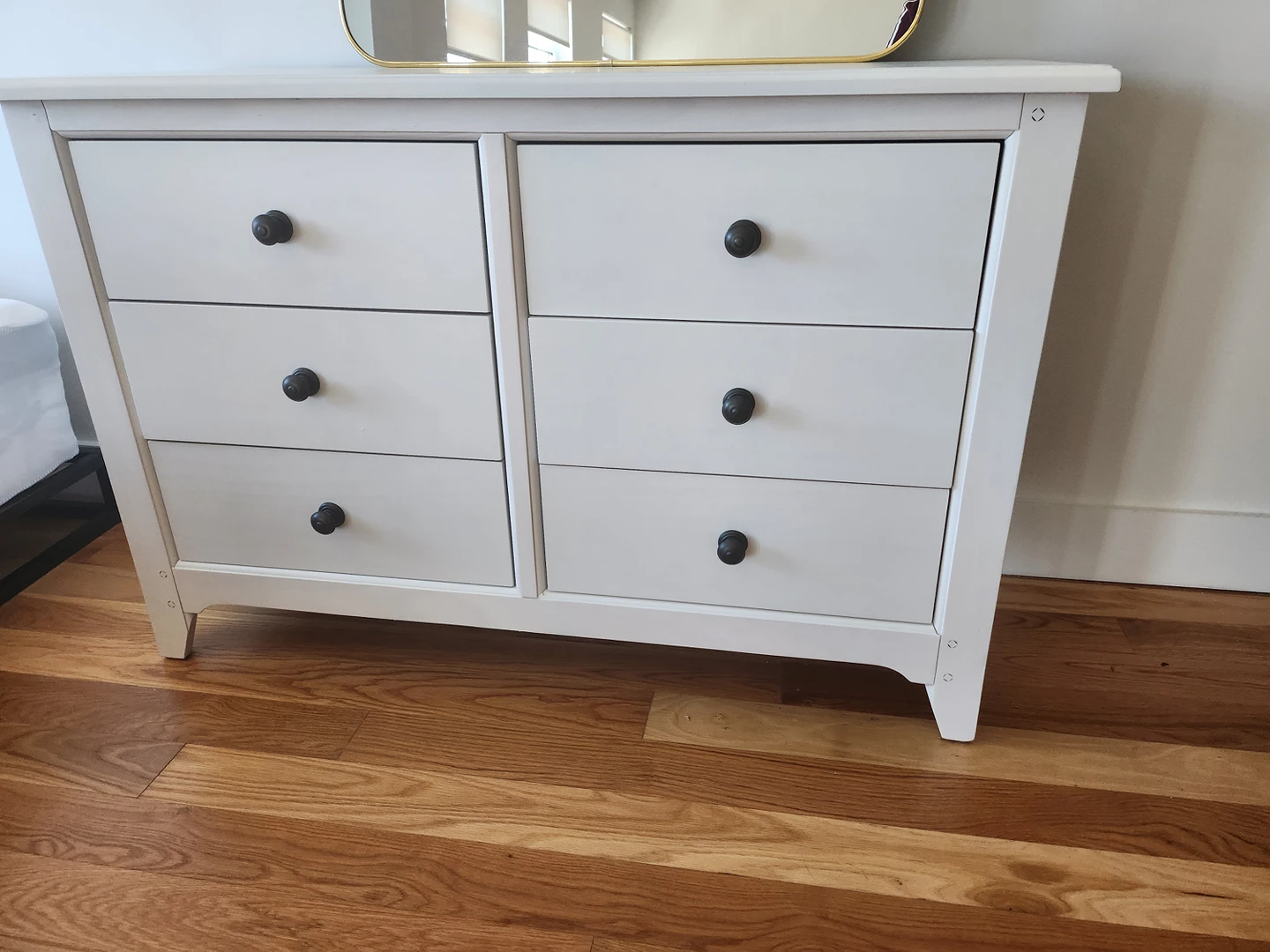 6 Drawer  Dewsser. wo mirror