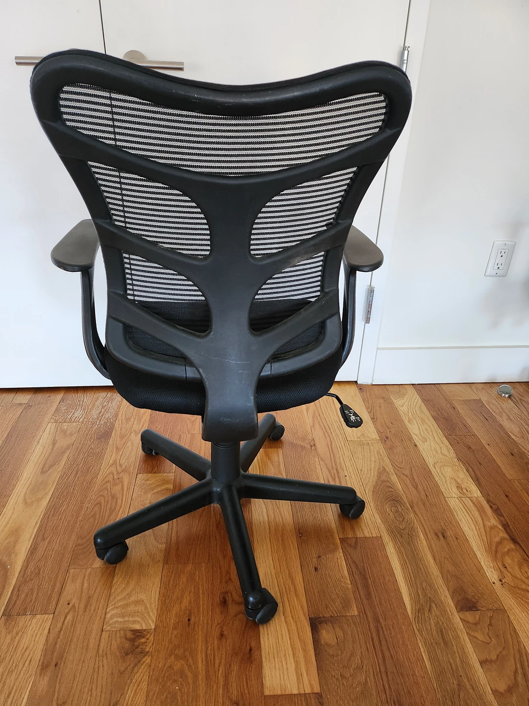 Chair - photo 2