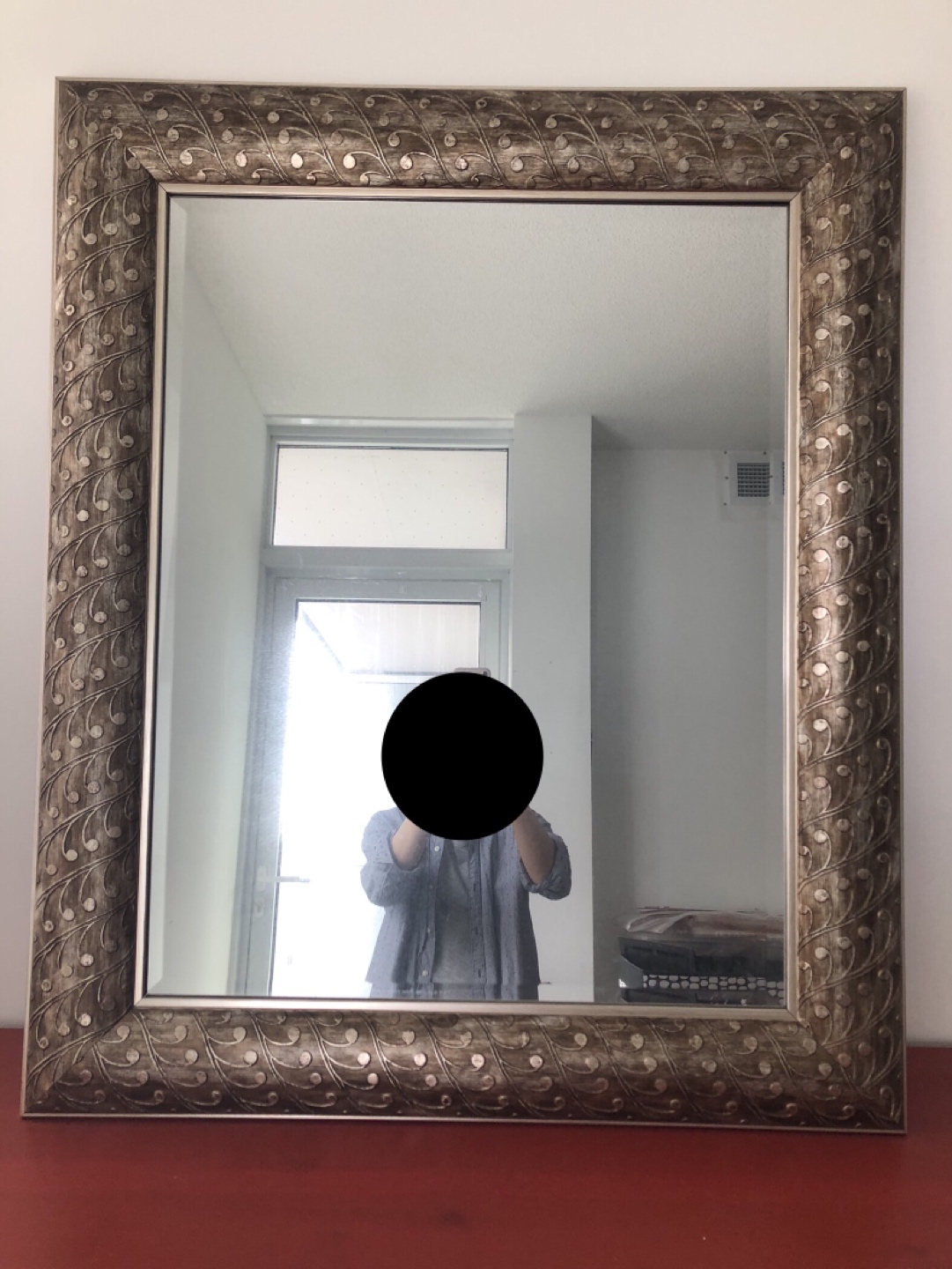 Wall mirror
