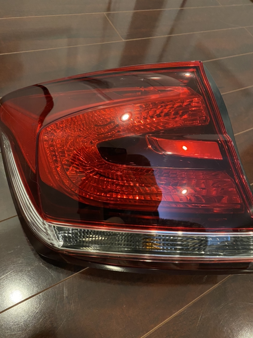 Honda Civic Left tail light thumbnail