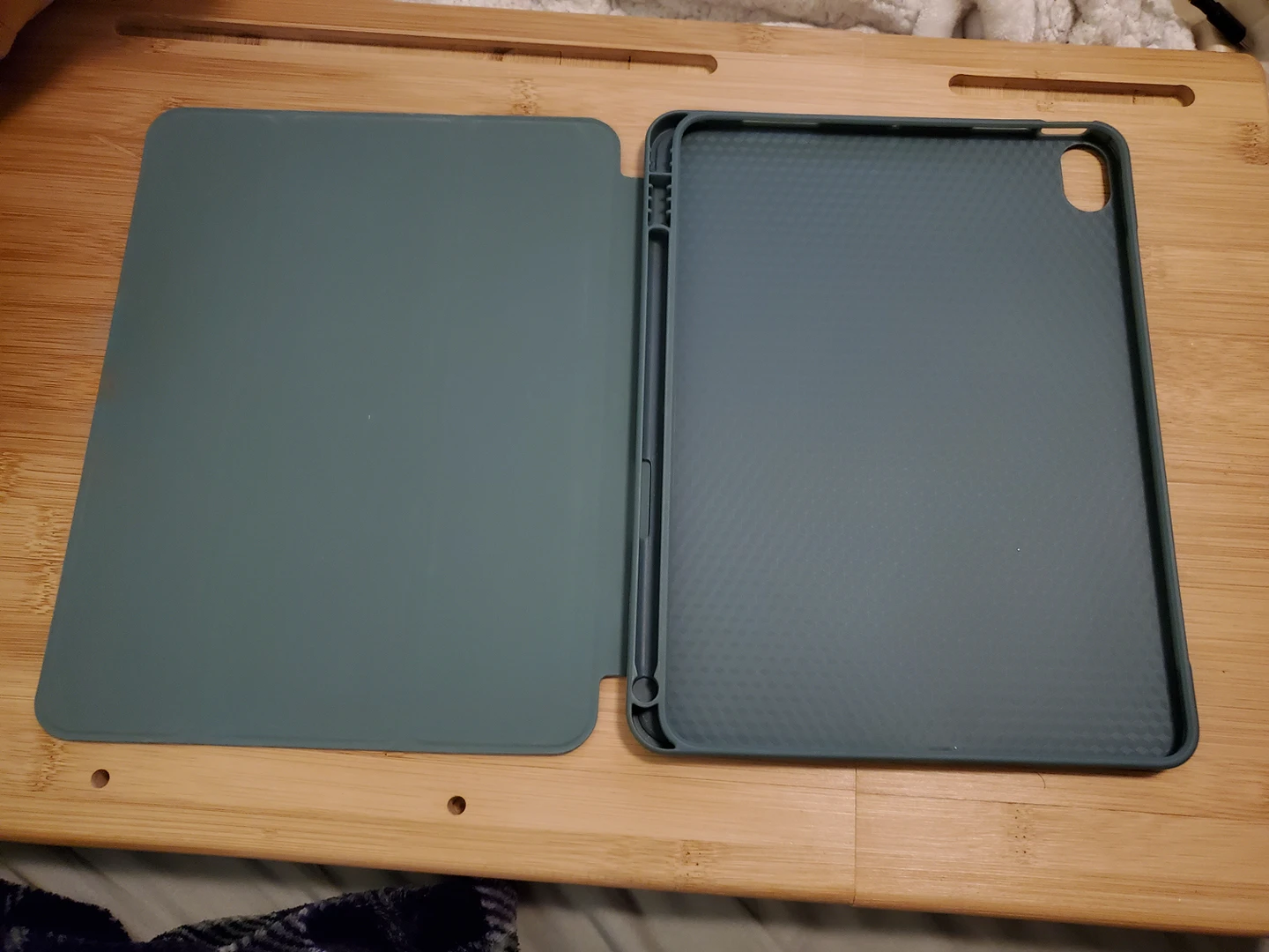 Magnetic IPad Air Case - photo 2