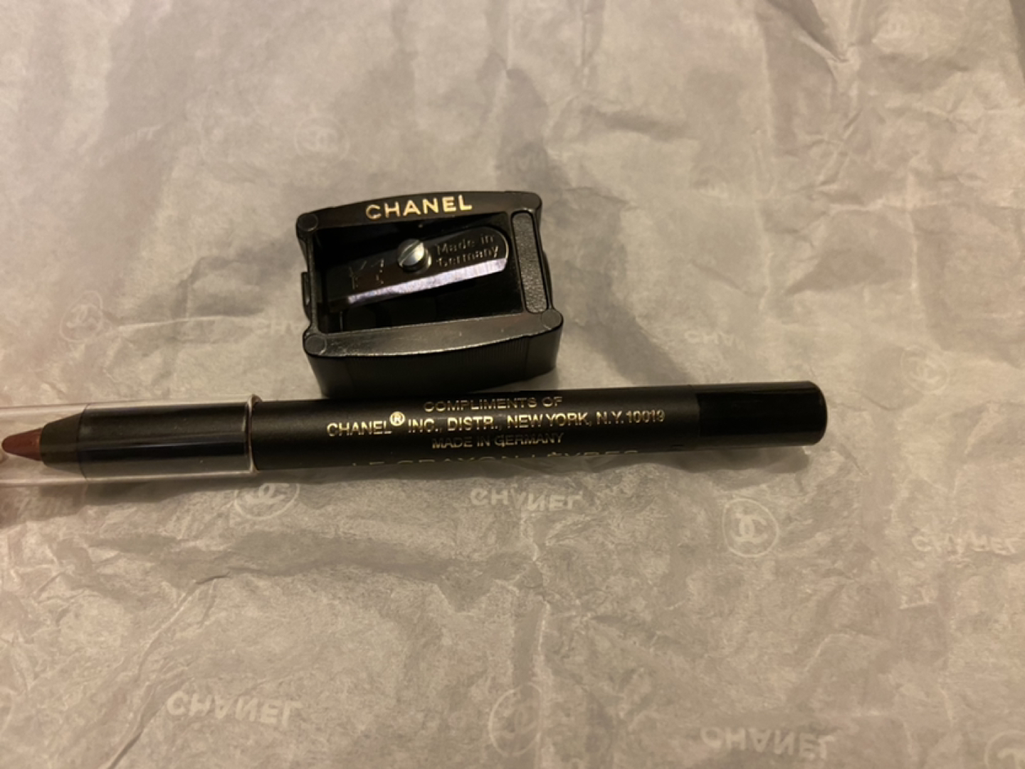New Chanel Precision Lip Definer - Nude & Chanel Sharpener thumbnail