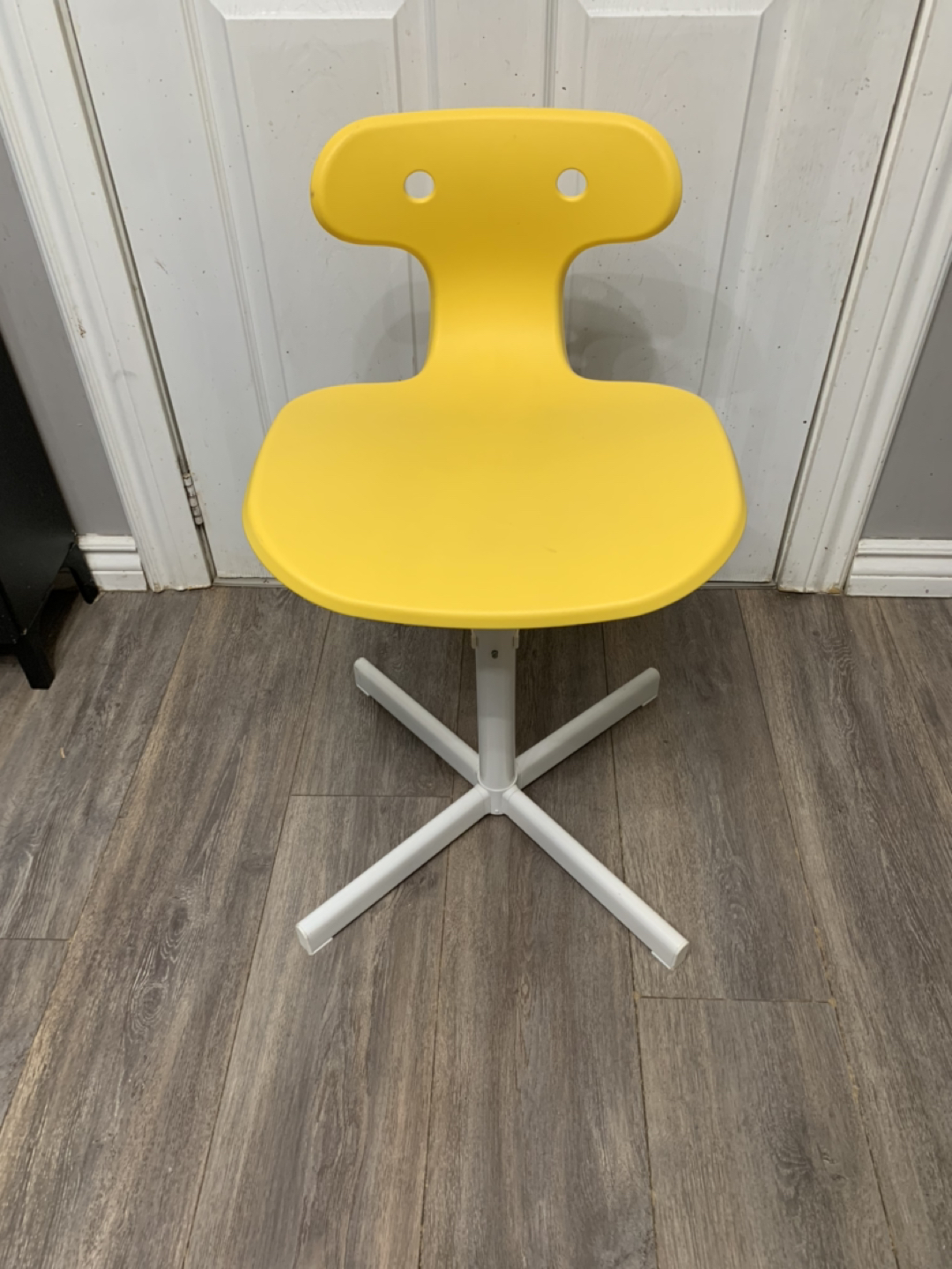 IKEA Molte desk chair Karrot