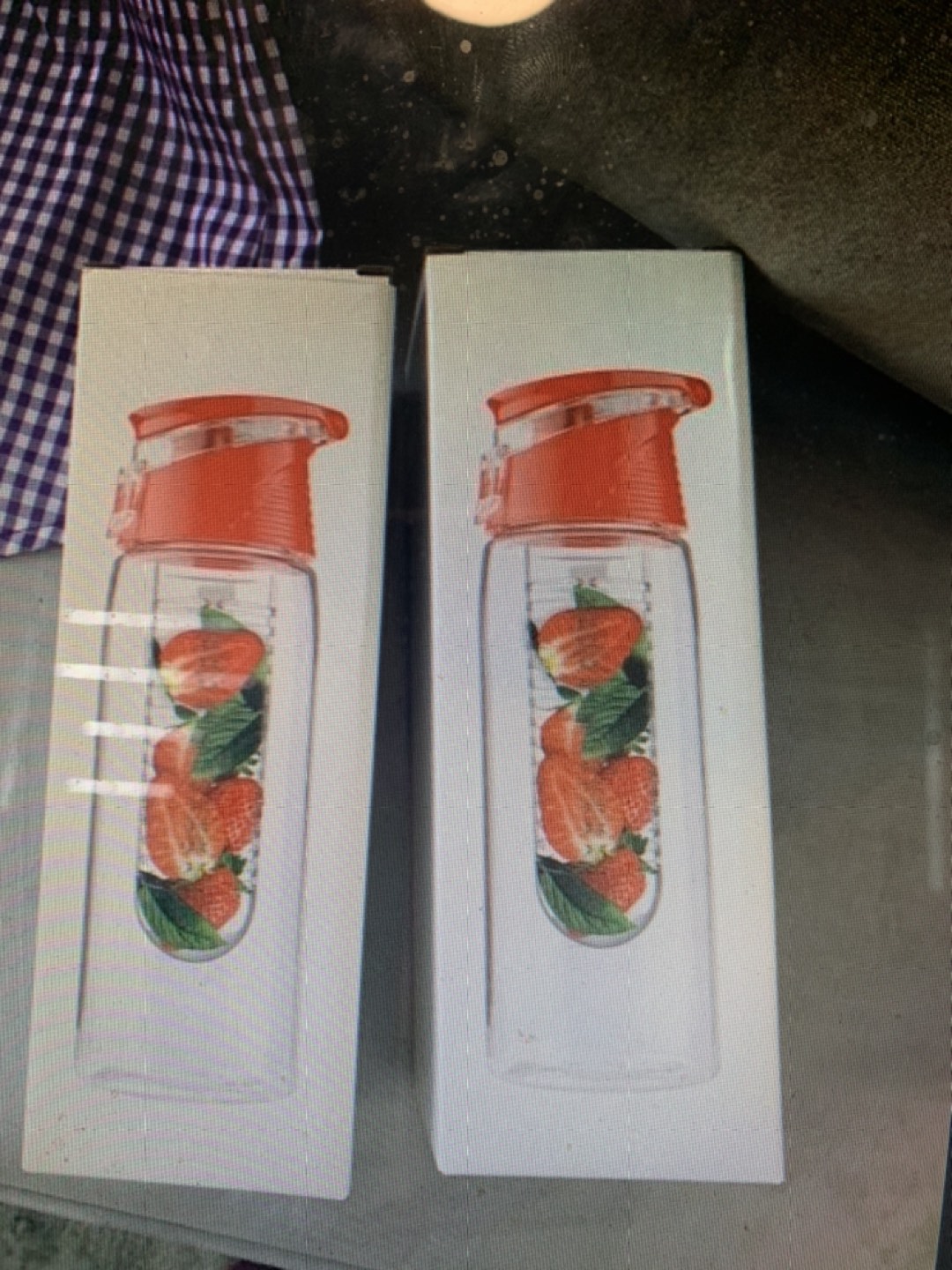 Water bottle with fruit infuser New image indicator(2)