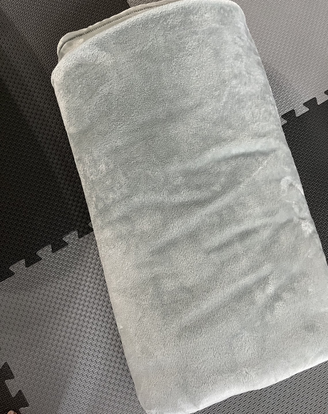 Super silky comfortable blanket