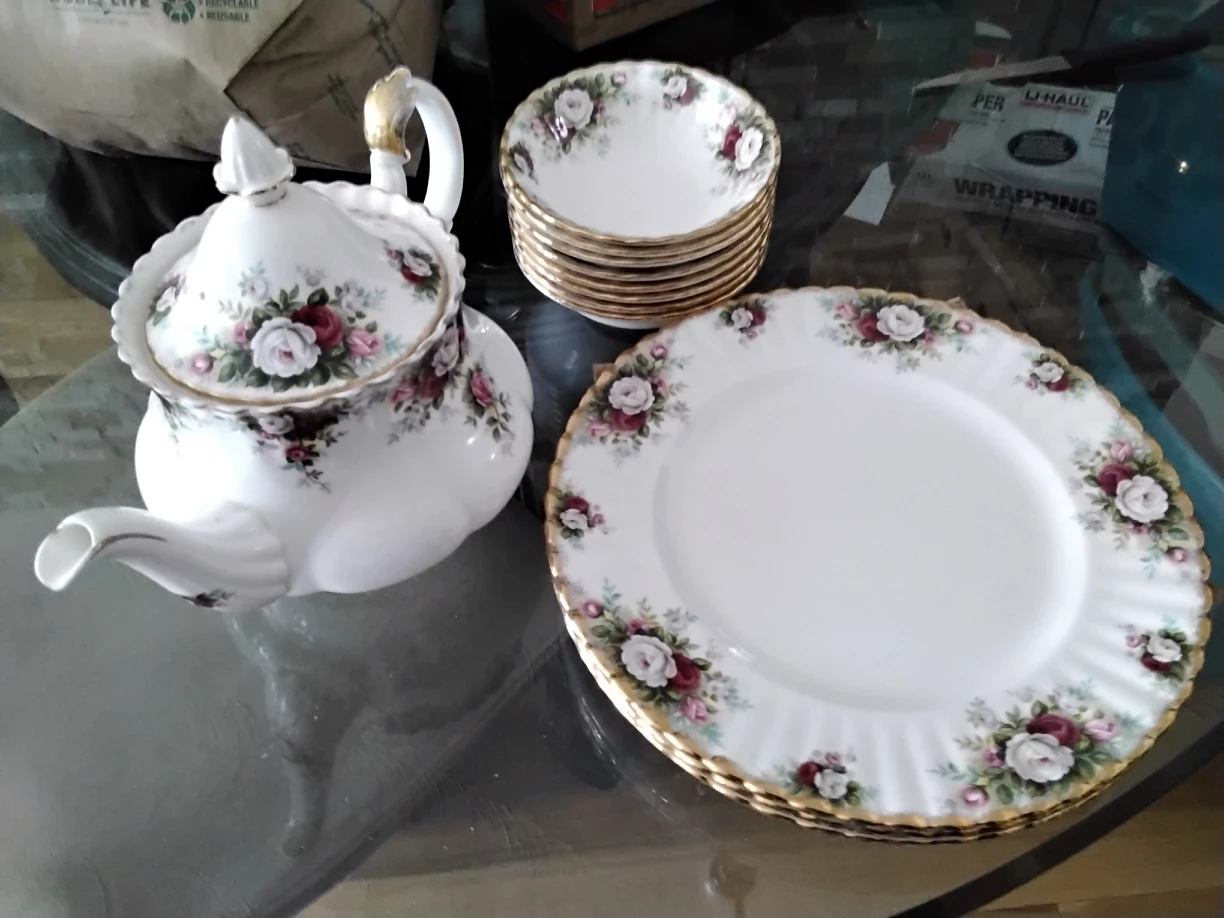 Royal Albert "Celebration " Collection  of Pieces thumbnail