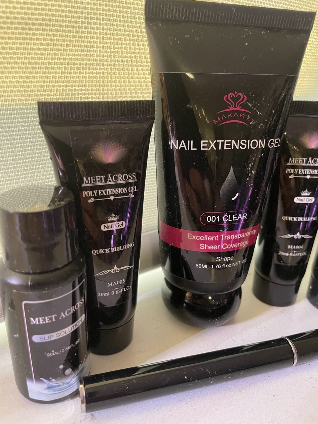 Nail extension set