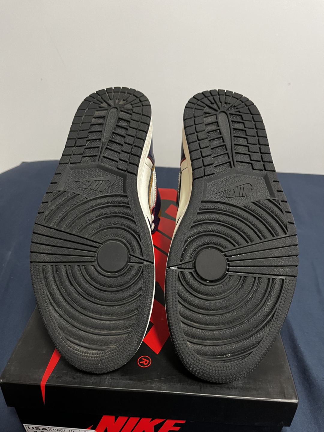 Air Jordan 1 SB LA to Chicago thumbnail