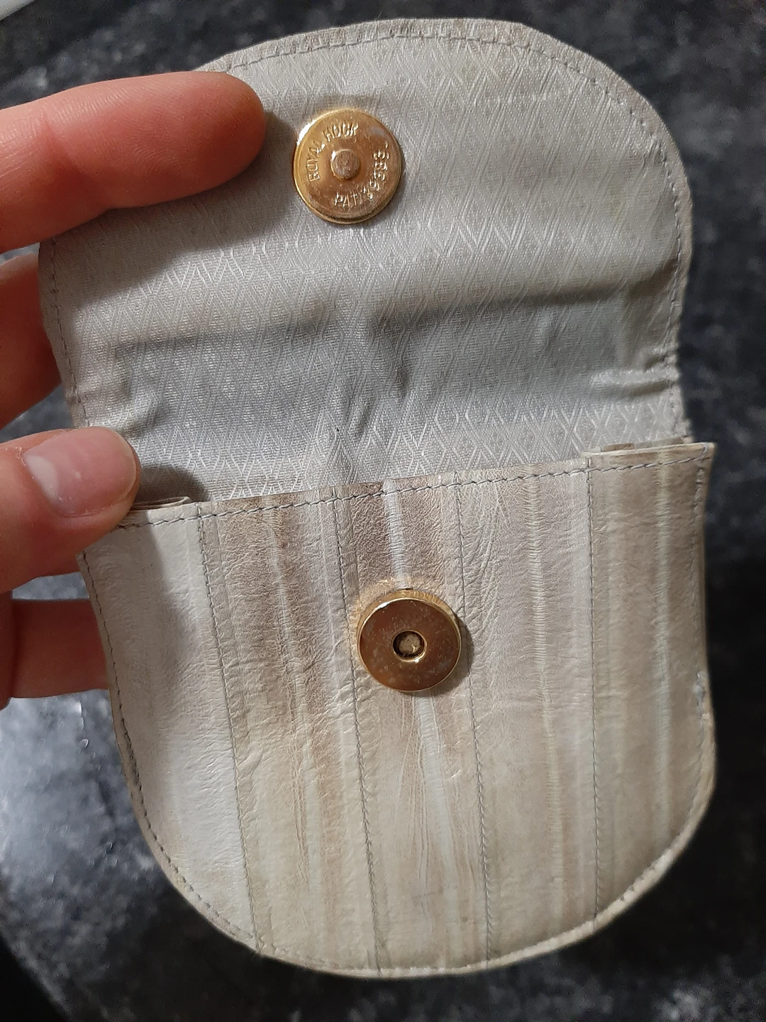 Vintage Korean Eel Skin Wallet image indicator(3)