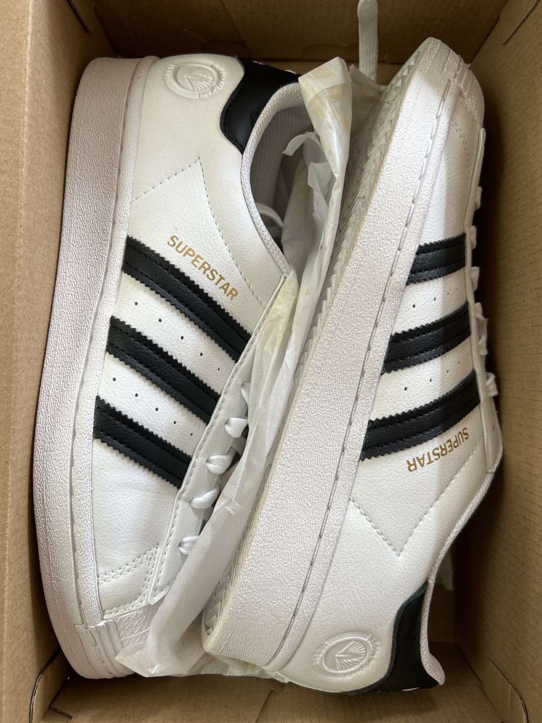 Adidas - Vegan Superstar Originals image indicator(6)