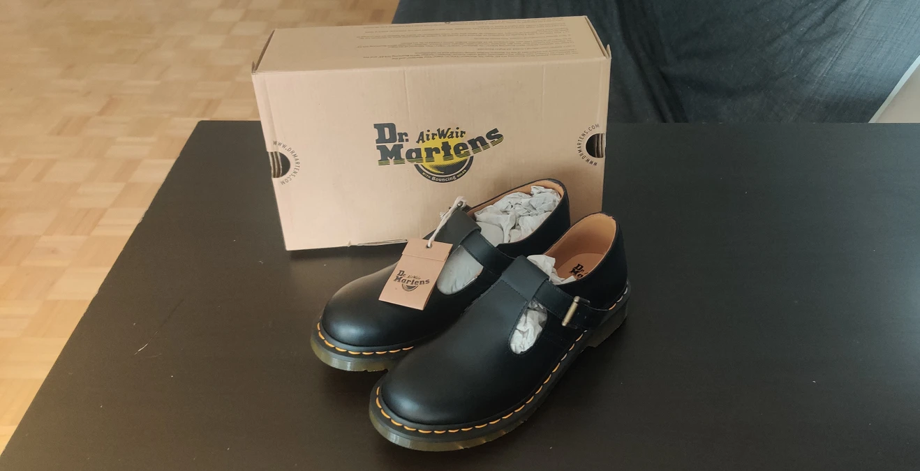 Dr. Martens Polley Smooth Leather Mary Janes, 9 US