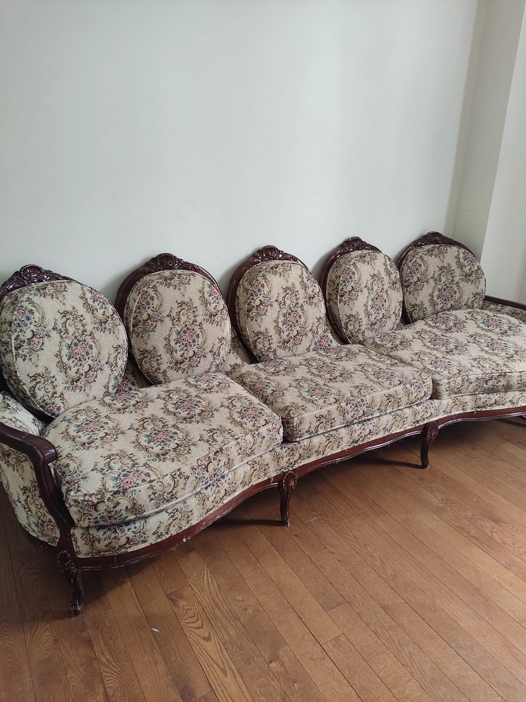 couch thumbnail