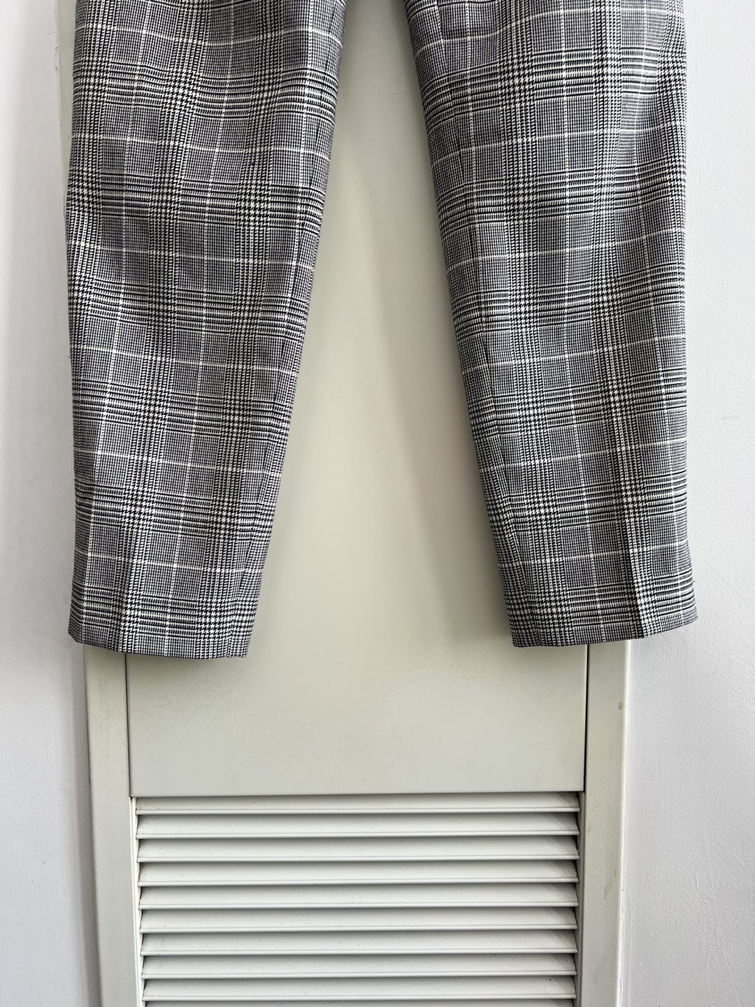 GREY PLAID FITTED TROUSERS image indicator(6)