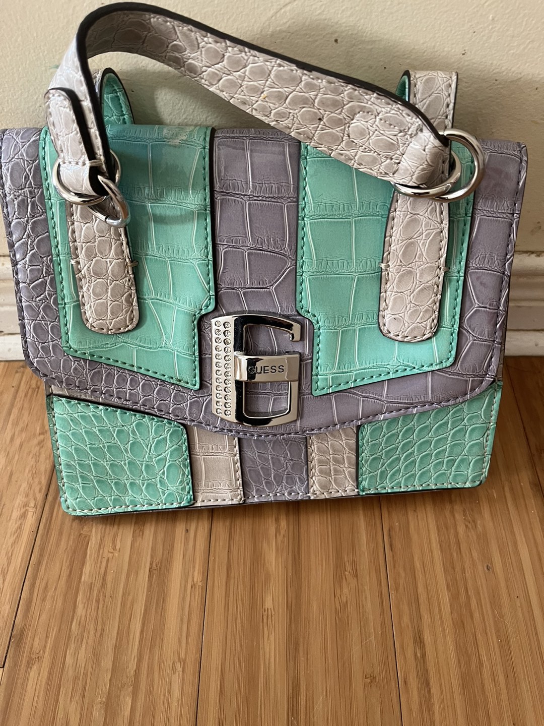 Guess purse