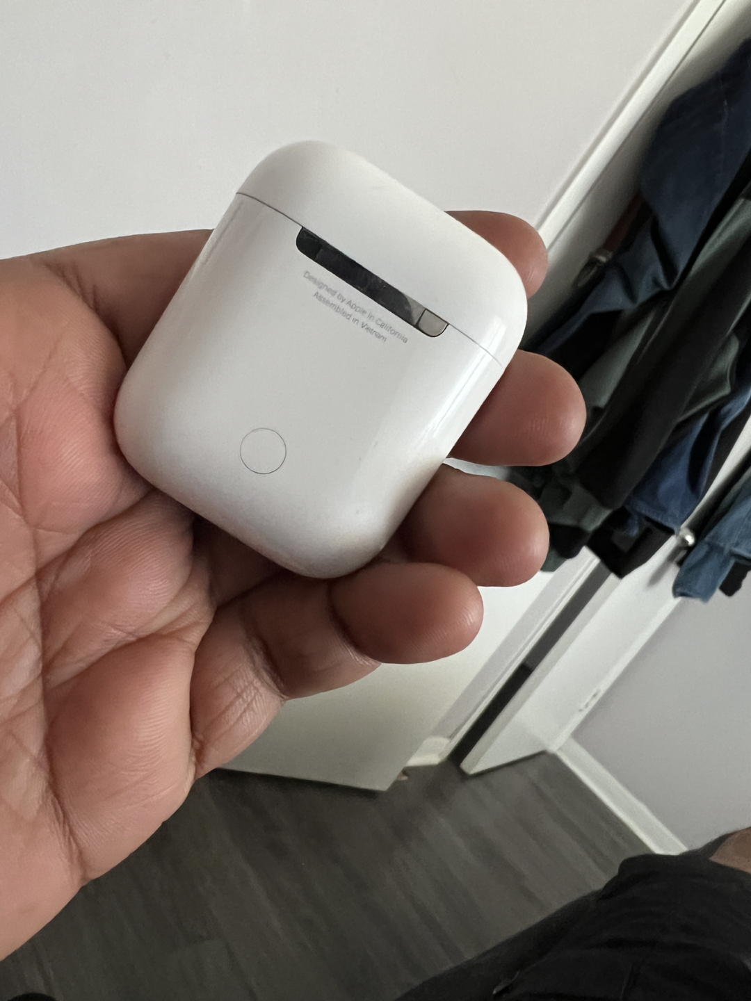 Airpods 2nd Generation Charging Case - photo 4